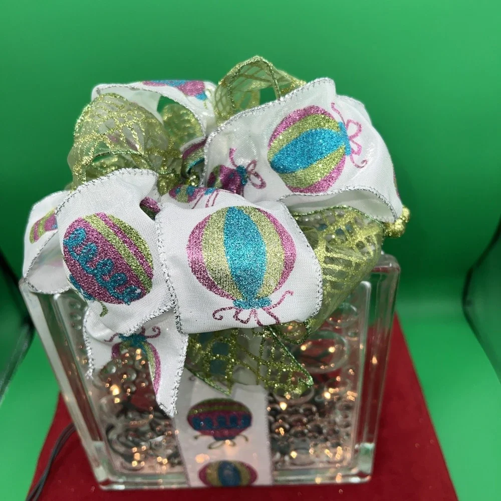Christmas holiday Lighted Clear Illuminated Glass‎ Block Flowers/ribbons Present